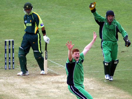 Kevin and Niall O'Brien combine to take a wicket